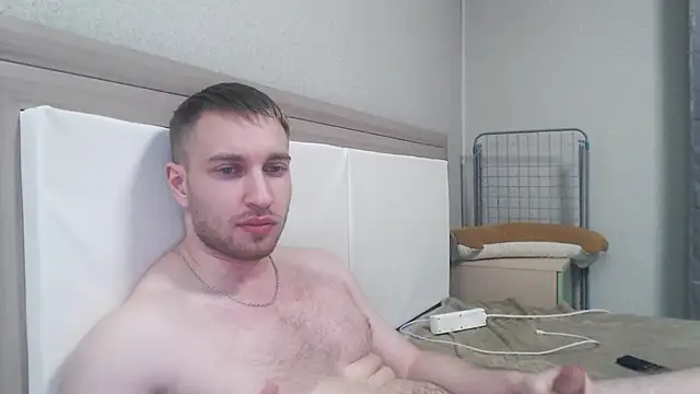 Snapshot of Rascolll chatting on February 1, 2026, 2:04 pm Rascolll online show from February 1, 2026, 2:04 pm