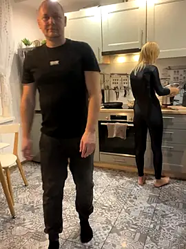 DonorDi online show from November 22, 2025, 2:49 pm