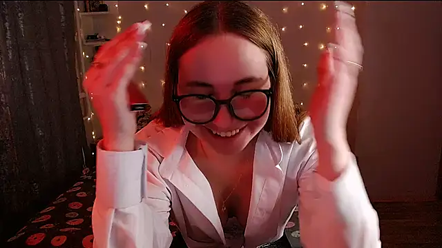 Miya Mark online show from December 18, 2024, 6:35 pm