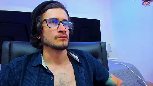 Loggan donnelly online show from January 12, 2025, 11:15 pm