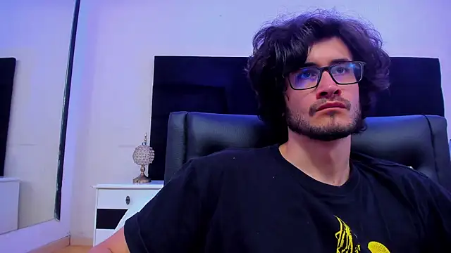 Loggan donnelly online show from January 23, 2025, 11:15 pm