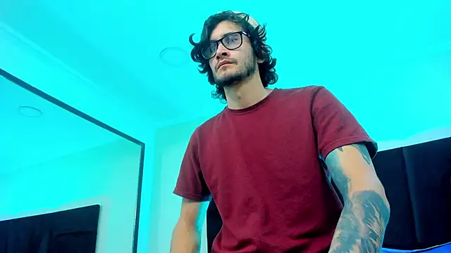 Loggan donnelly online show from February 1, 2025, 9:29 pm