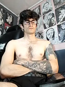 Snapshot of Loggan_donnelly chatting on February 12, 2026, 8:04 pm Loggan donnelly online show from February 12, 2026, 8:04 pm