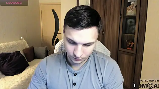 Snapshot of handsome_guy01 chatting on October 30, 2025, 6:30 pm handsome guy01 online show from October 30, 2025, 6:30 pm