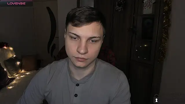 Snapshot of handsome_guy01 chatting on November 27, 2025, 12:56 am handsome guy01 online show from November 27, 2025, 12:56 am