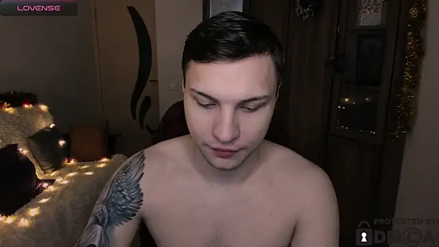 Snapshot of handsome_guy01 chatting on November 29, 2025, 2:25 am handsome guy01 online show from November 29, 2025, 2:25 am