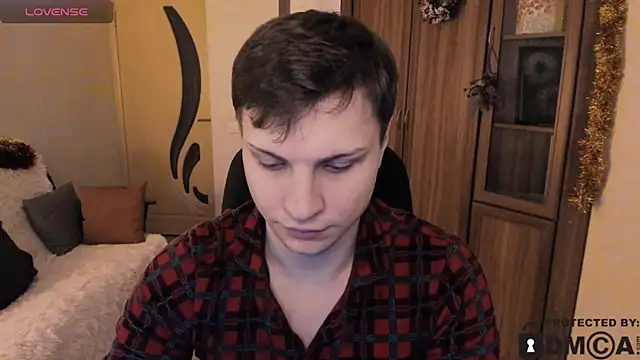 Snapshot of handsome_guy01 chatting on December 15, 2025, 10:03 pm handsome guy01 online show from December 15, 2025, 10:03 pm