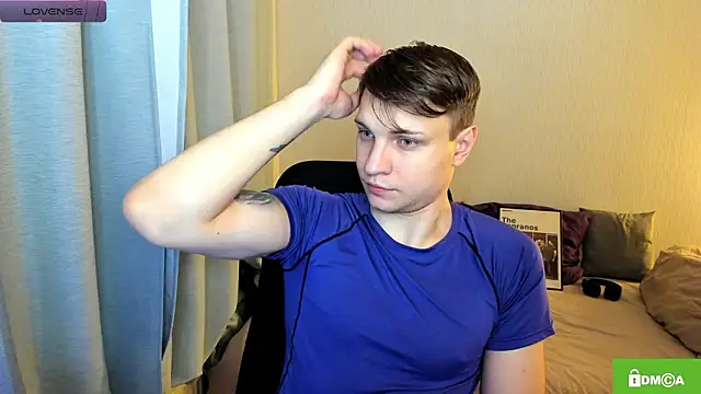 handsome guy01 online show from February 11, 2026, 5:40 pm