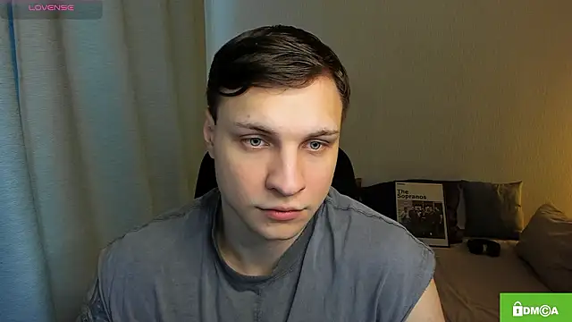 handsome guy01 online show from February 22, 2026, 9:41 am