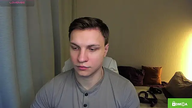 handsome guy01 online show from April 5, 2026, 1:25 am