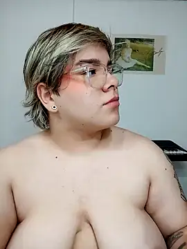 Snapshot of amalia_love chatting on January 22, 2025, 10:59 pm amalia love online show from January 22, 2025, 10:59 pm