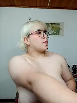 Snapshot of amalia_love chatting on November 1, 2025, 8:00 pm amalia love online show from November 1, 2025, 8:00 pm