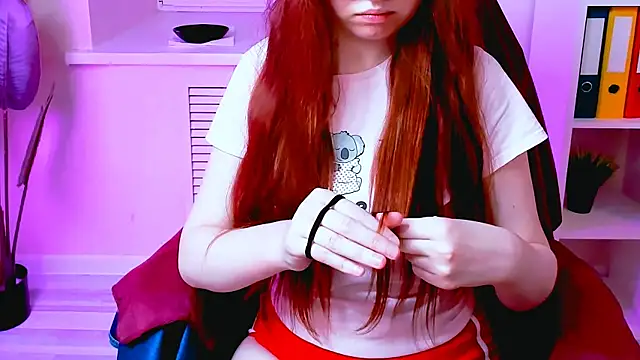 CarolGiggly online show from October 28, 2025, 10:45 pm