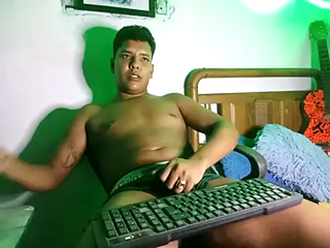 Snapshot of 628-andrew chatting on November 5, 2025, 12:54 am 628-andrew online show from November 5, 2025, 12:54 am