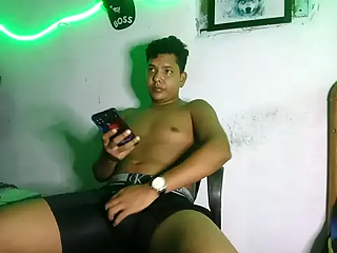 Snapshot of 628-andrew chatting on November 16, 2025, 11:32 pm 628-andrew online show from November 16, 2025, 11:32 pm