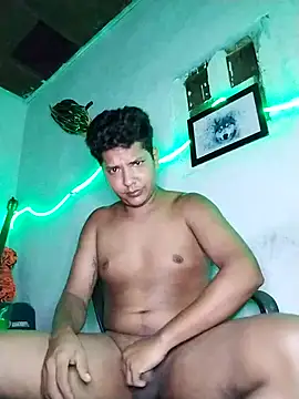 Snapshot of 628-andrew chatting on December 19, 2025, 2:07 am 628-andrew online show from December 19, 2025, 2:07 am