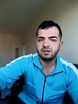 Snapshot of cshn001 chatting on December 17, 2024, 10:01 am cshn001 online show from December 17, 2024, 10:01 am