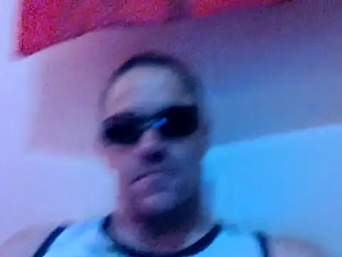 Snapshot of whitevegas69 chatting on September 26, 2025, 8:18 am whitevegas69 online show from September 26, 2025, 8:18 am