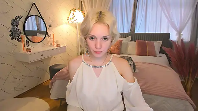 VelvetVixen155 online show from December 6, 2024, 9:43 am