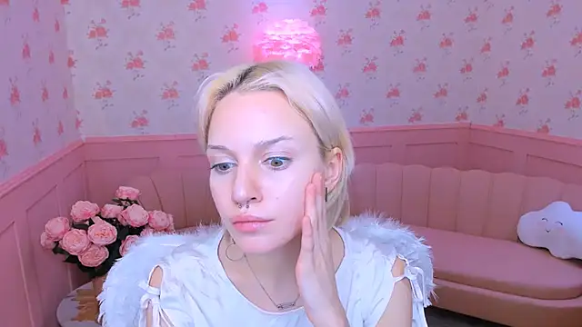 VelvetVixen155 online show from December 10, 2024, 9:23 am