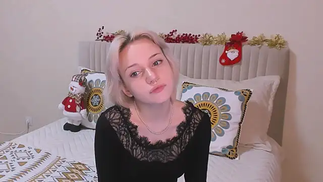 VelvetVixen155 online show from December 28, 2024, 4:19 am