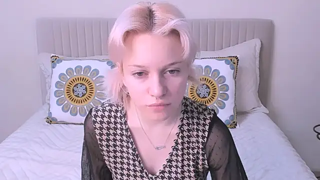 VelvetVixen155 online show from January 28, 2025, 3:15 am