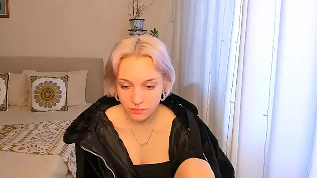 VelvetVixen155 online show from February 18, 2025, 7:43 am