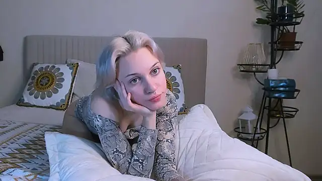 VelvetVixen155 online show from February 21, 2025, 4:40 am