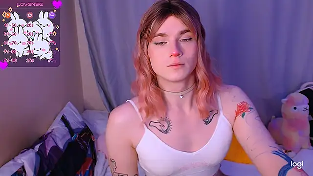 Snapshot of Alice_Hells chatting on December 9, 2024, 6:23 am Alice Hells online show from December 9, 2024, 6:23 am