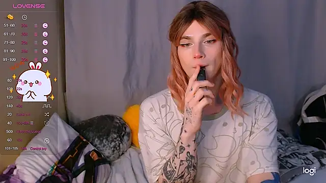 Snapshot of Alice_Hells chatting on February 1, 2025, 4:33 pm Alice Hells online show from February 1, 2025, 4:33 pm