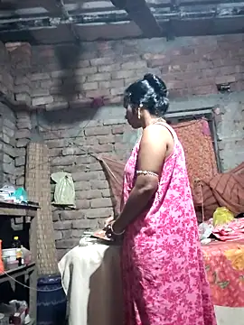 Snapshot of Hotty-dola chatting on March 22, 2025, 1:08 pm Hotty-dola online show from March 22, 2025, 1:08 pm