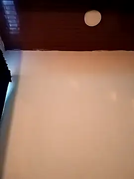 Axel11Luna online show from April 8, 2026, 10:21 pm