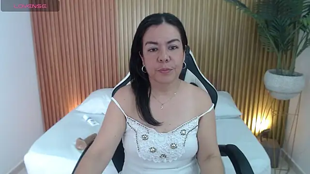 Snapshot of nahia_13 chatting on January 23, 2025, 5:52 pm nahia 13 online show from January 23, 2025, 5:52 pm