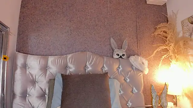 GABYTAYLOR  online show from December 22, 2025, 1:52 pm