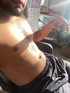 Snapshot of MrSoulMommy chatting on November 8, 2025, 12:27 pm MrSoulMommy online show from November 8, 2025, 12:27 pm