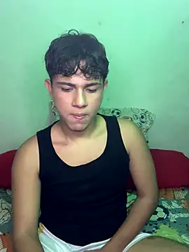 Snapshot of neit04 chatting on October 10, 2025, 10:09 pm neit04 online show from October 10, 2025, 10:09 pm