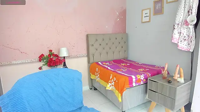 Snapshot of lauren_rios7 chatting on December 2, 2025, 2:01 pm lauren rios7 online show from December 2, 2025, 2:01 pm