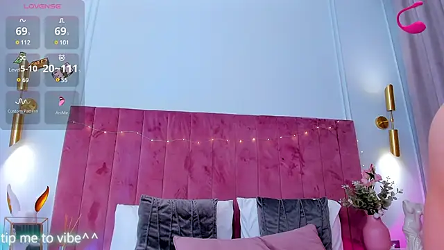 Snapshot of Mayzzie chatting on February 8, 2025, 3:41 am Mayzzie online show from February 8, 2025, 3:41 am