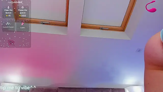 Snapshot of Mayzzie chatting on February 14, 2025, 3:33 am Mayzzie online show from February 14, 2025, 3:33 am