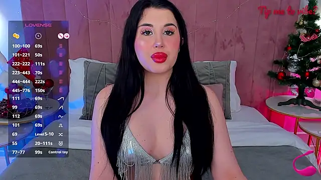 Snapshot of Mayzzie chatting on January 7, 2026, 8:22 pm Mayzzie online show from January 7, 2026, 8:22 pm