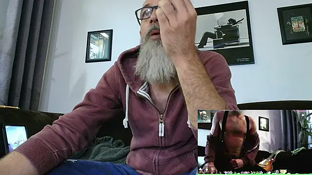 Snapshot of Kingsscepter chatting on September 9, 2025, 8:03 am Kingsscepter online show from September 9, 2025, 8:03 am