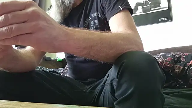 Kingsscepter online show from April 15, 2026, 3:52 pm