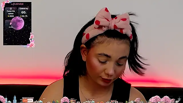 Snapshot of AveryWillow chatting on February 6, 2025, 1:43 pm AveryWillow online show from February 6, 2025, 1:43 pm