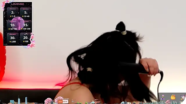 Snapshot of AveryWillow chatting on February 14, 2025, 4:20 pm AveryWillow online show from February 14, 2025, 4:20 pm