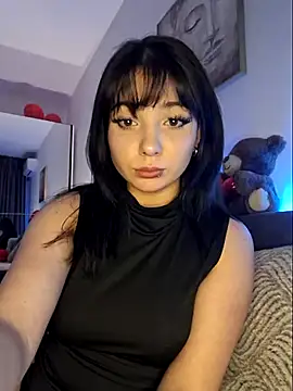 Snapshot of AveryWillow chatting on February 20, 2025, 6:02 pm AveryWillow online show from February 20, 2025, 6:02 pm
