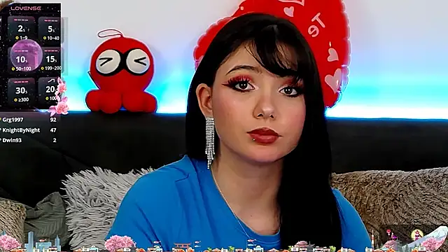 Snapshot of AveryWillow chatting on February 25, 2025, 12:14 am AveryWillow online show from February 25, 2025, 12:14 am