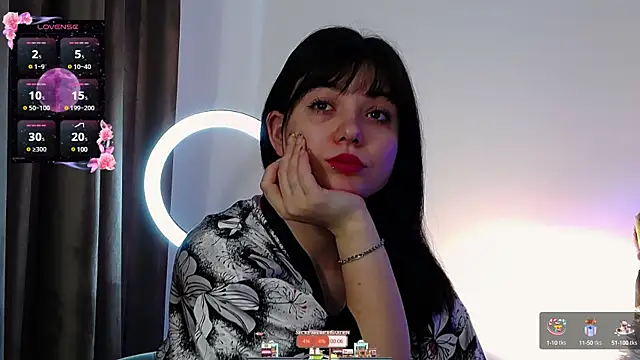 Snapshot of AveryWillow chatting on March 10, 2025, 10:26 am AveryWillow online show from March 10, 2025, 10:26 am
