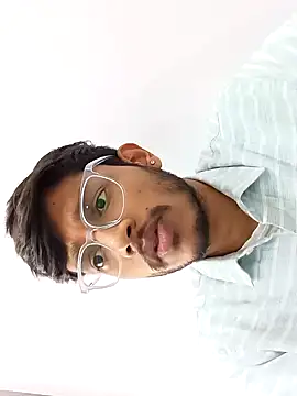 skinnyyyyyyyyy online show from February 5, 2025, 7:50 am