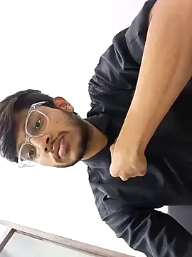 skinnyyyyyyyyy online show from February 8, 2025, 10:50 am