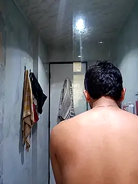 skinnyyyyyyyyy online show from October 25, 2025, 6:10 am